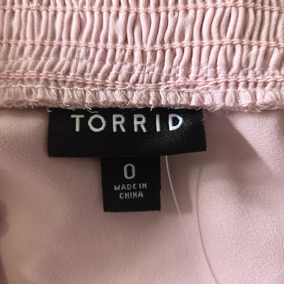 Torrid Feminine Pink Puff Sleeve Blouse with Mandarin Collar Size 0 - Picture 7 of 7